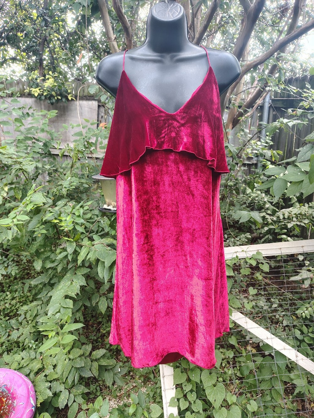 ALICE & OLIVIA | Crushed Red Velvet Slip Dress L